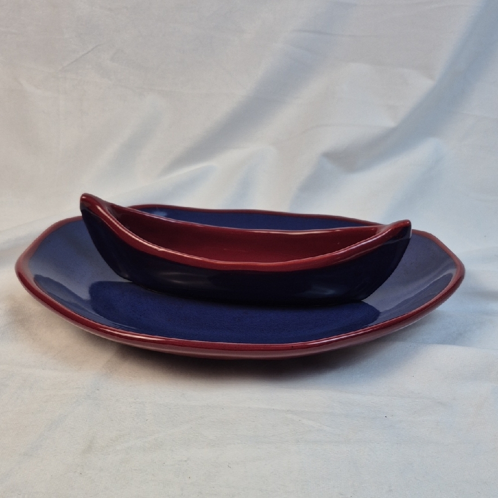 Maxwell Pottery "Canoe on a Lake" Chip & Dip Set - Blue / Dark Red